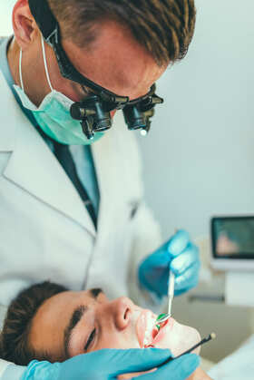 betriebliche Krankenversicherung - Leistungsbeispiel Zahnbehandlung