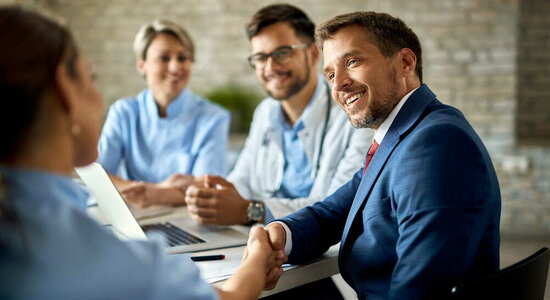 Wie kann ich mein Unternehmen in Deutschland umfassend versichern?