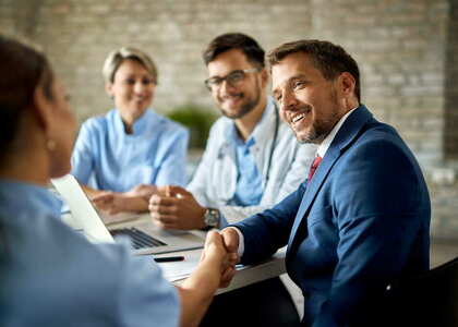 Wie kann ich mein Unternehmen in Deutschland umfassend versichern?