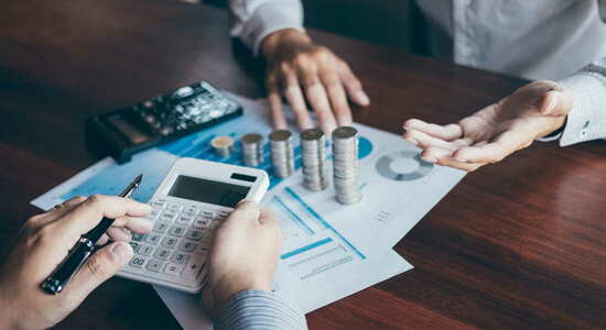 Welche Unternehmensversicherungen sind in Deutschland besonders kostengünstig?